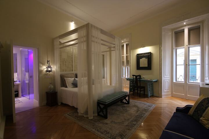 Room 26 of 66
