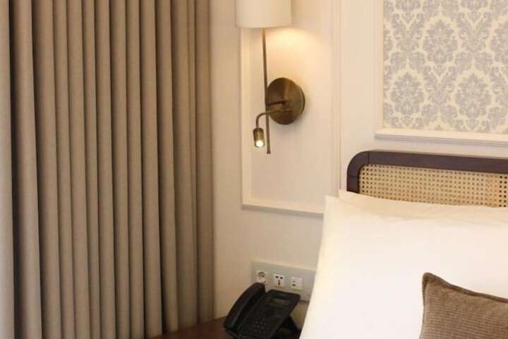 Room 21 of 117