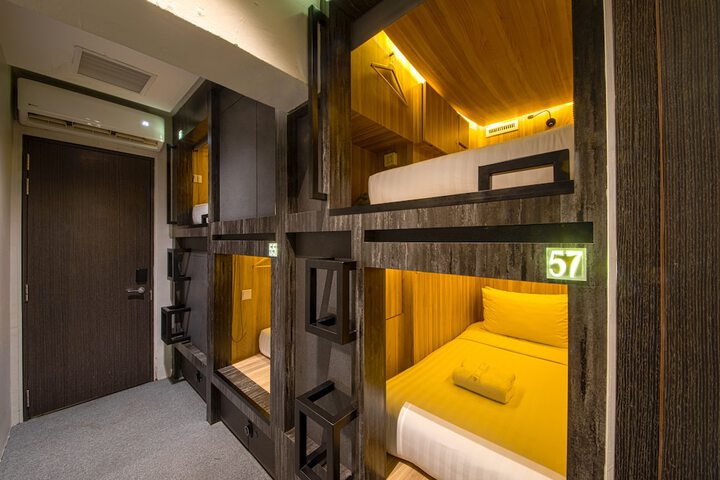 Room 13 of 23