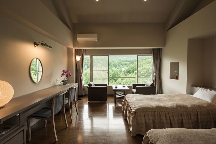 Room 16 of 61