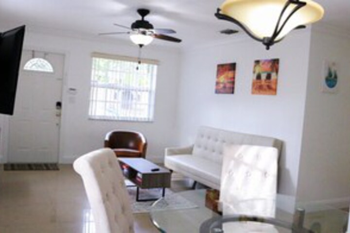 Room 8 of 25