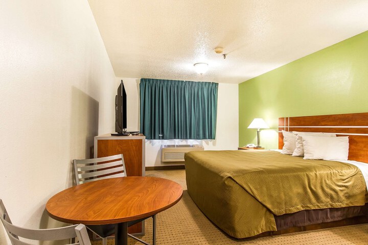 Room 19 of 62