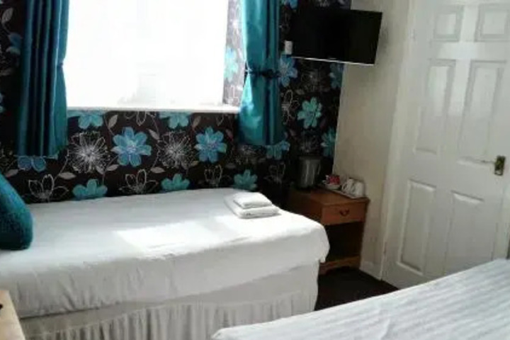 THE WAKEFIELD HOUSE HOTEL