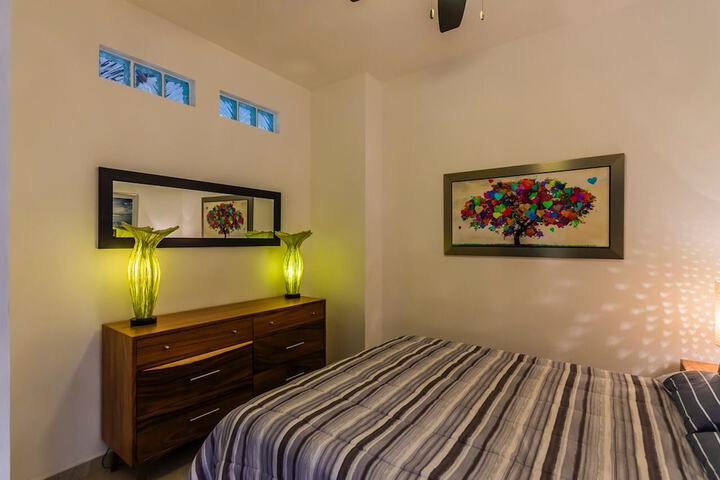 Room 3 of 26