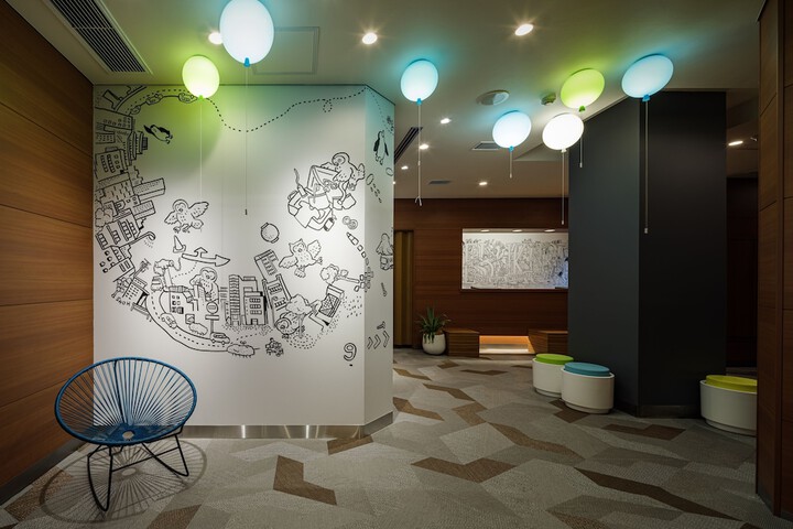 Entrance & Lobby