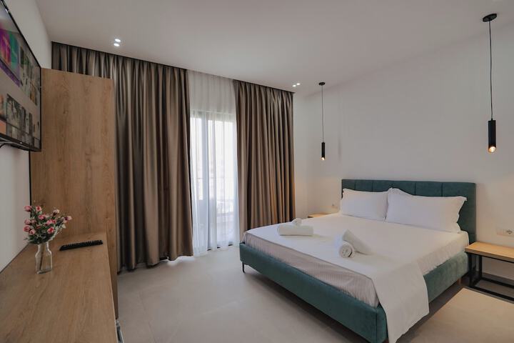 Room 51 of 152