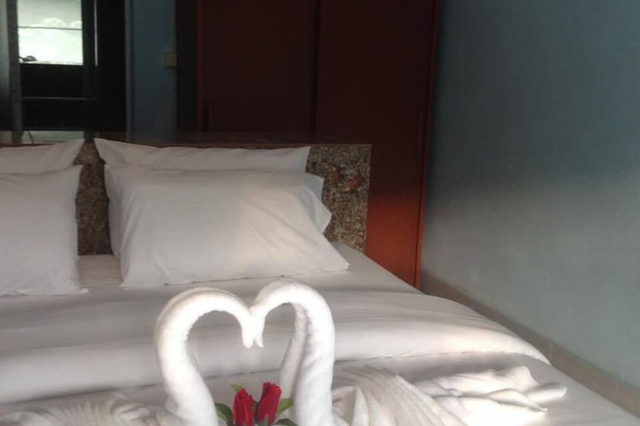 Room 13 of 50