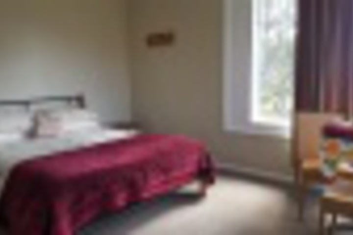 Room 52 of 96