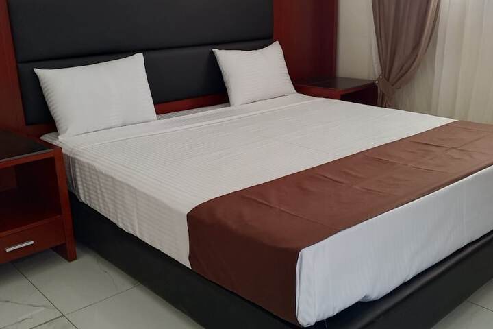 Room 4 of 19