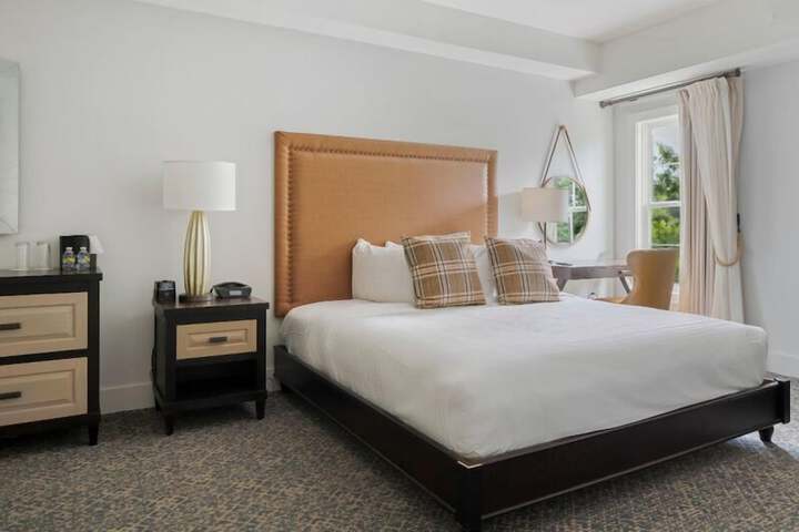 Standard | King Bed (7 of 40)