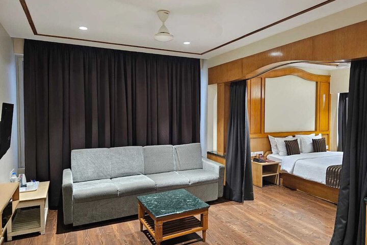 Room 17 of 45