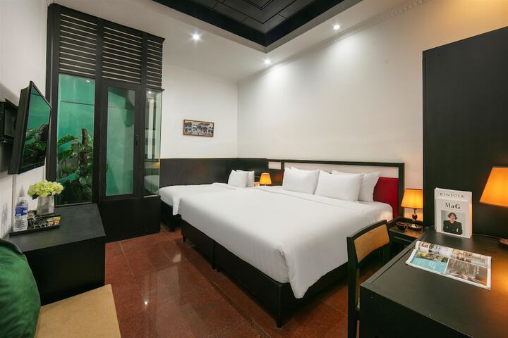 Room 16 of 47