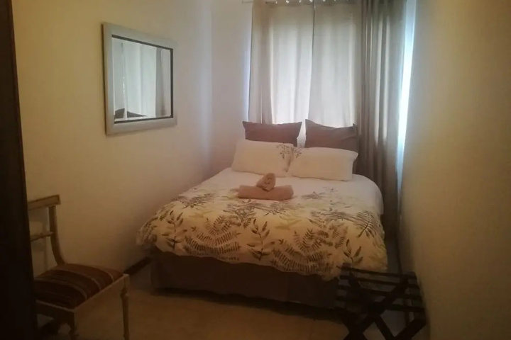 Room 2 of 19