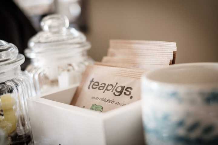 Breakfast/Coffee Service 84 of 171
