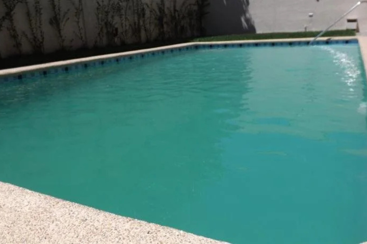 Pool 15 of 20