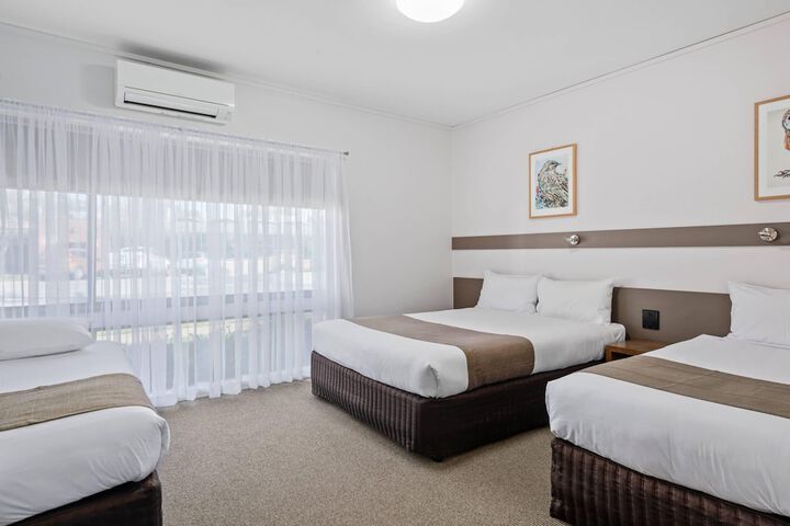 Room 21 of 48