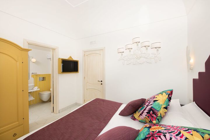 Room 9 of 289