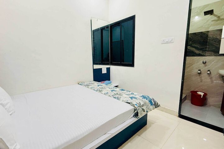 Room 58 of 87
