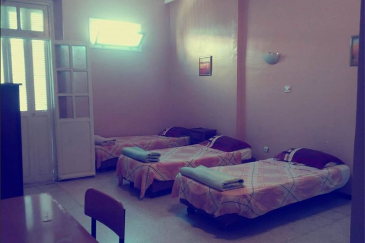 Room 6 of 16