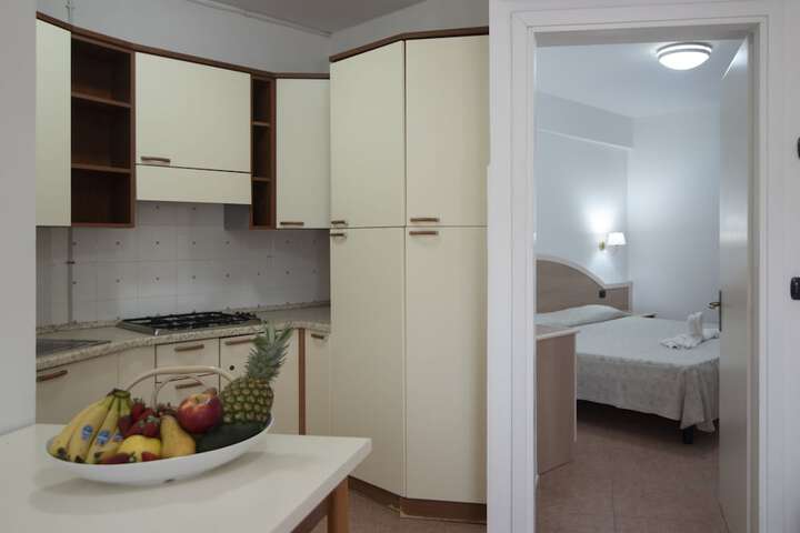 Room 5 of 63