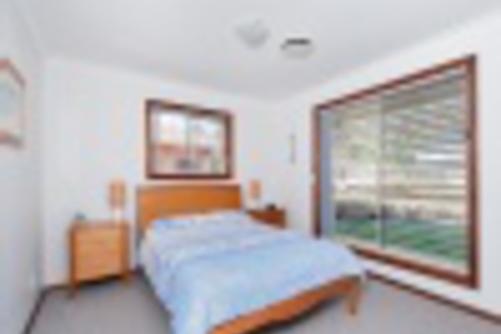 Room 4 of 180