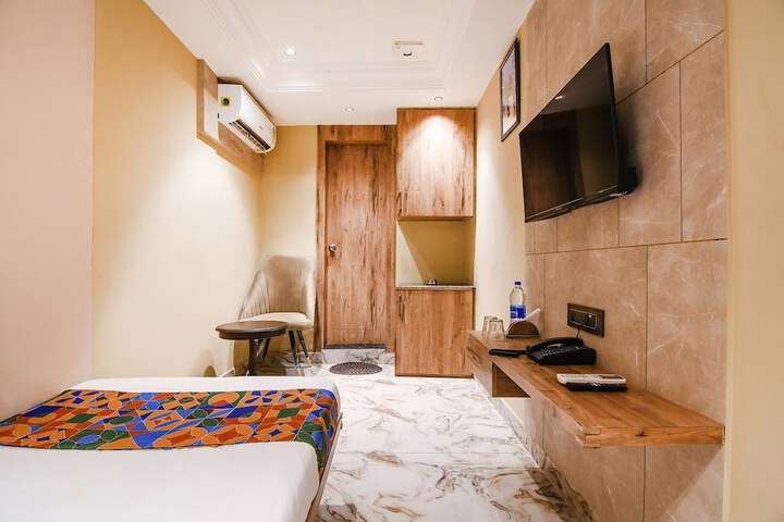 Room 31 of 43