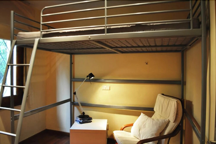 Room 5 of 19