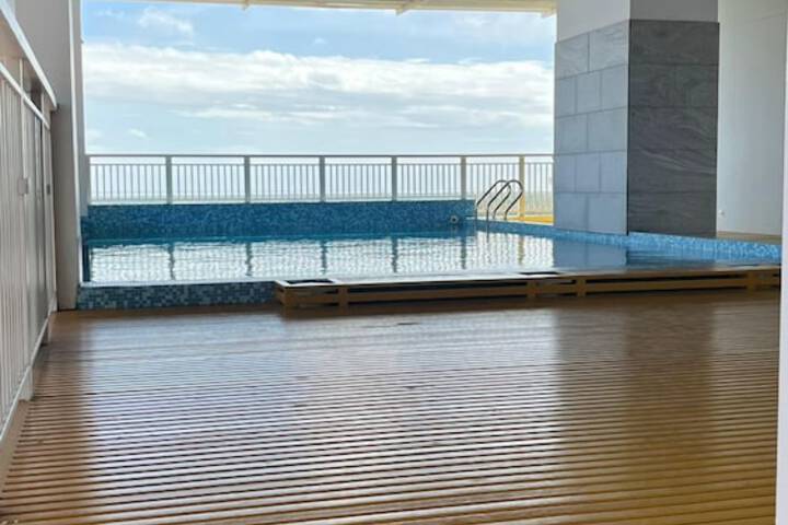 Pool 43 of 209