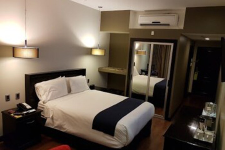 Room 77 of 88