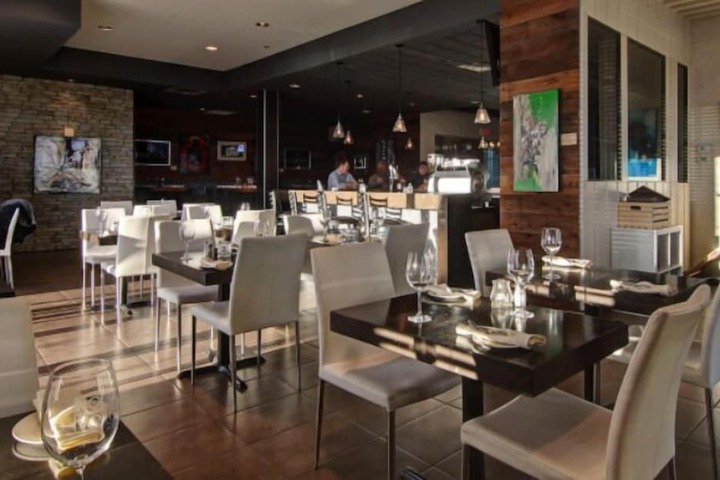 Dining Photos