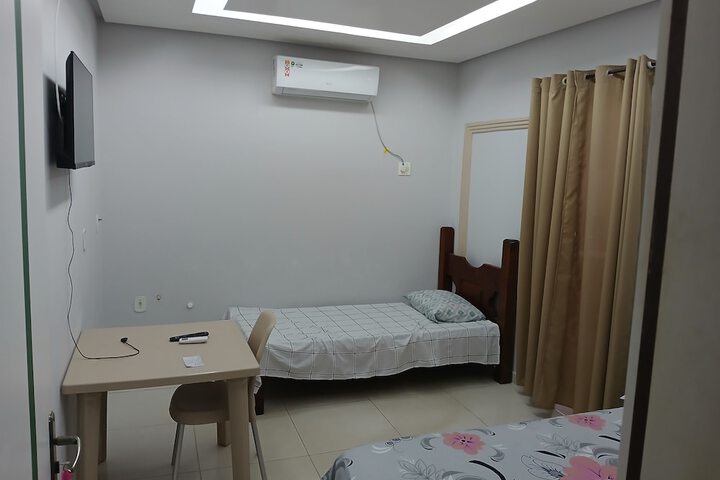 Room 6 of 12
