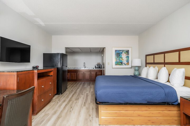 Studio 2 Queen Beds Kitchenette (2 of 18)