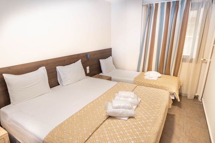 Room 43 of 120