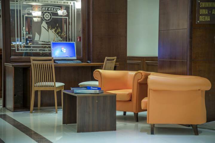 Business Center 56 of 59
