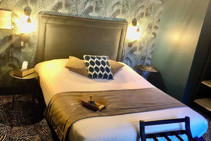 Room 55 of 117
