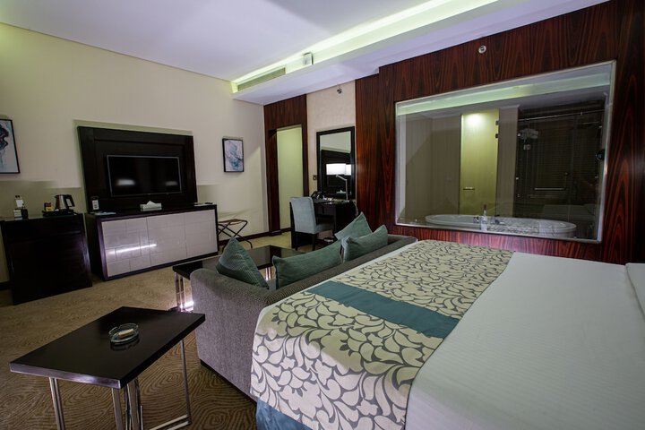 Room 10 of 134