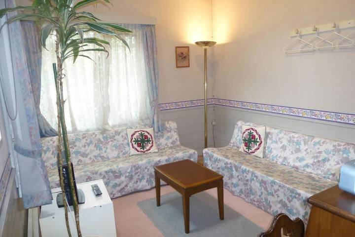 Room 15 of 27