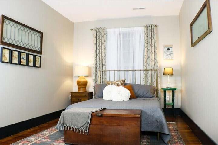 Room 4 of 29