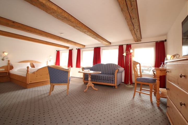 Room 15 of 51
