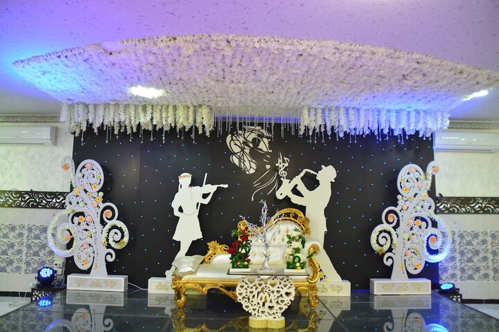 Ballroom/Hall 111 of 125