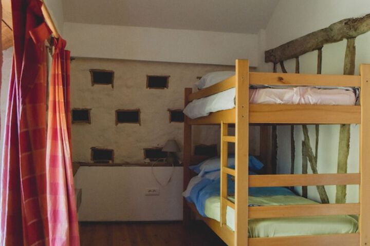 Room 19 of 320