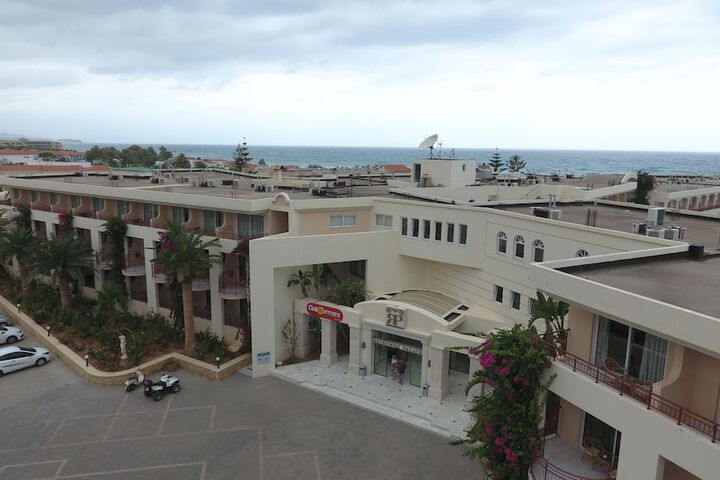Hotel 67 of 71