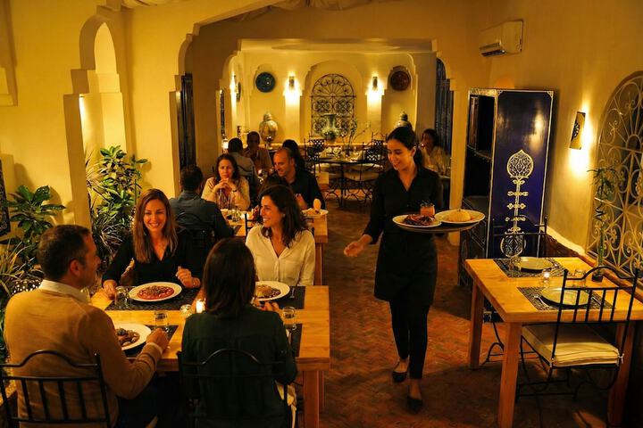 Dining 36 of 40