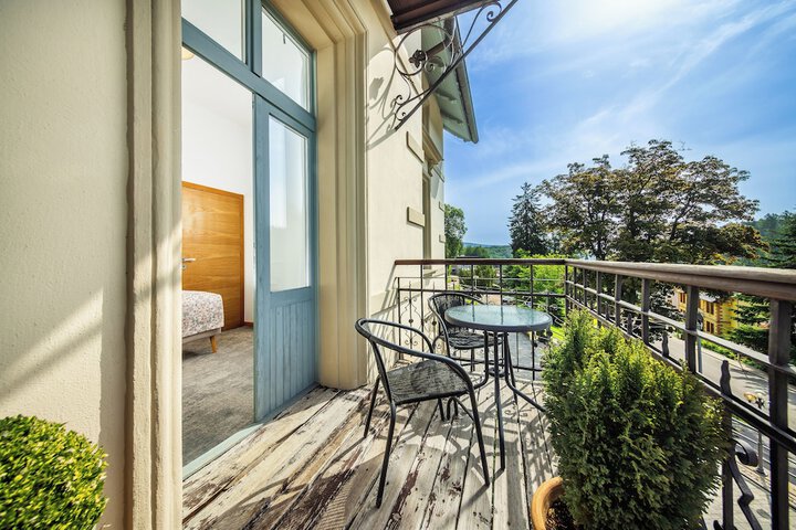 Terrace/Patio 19 of 34