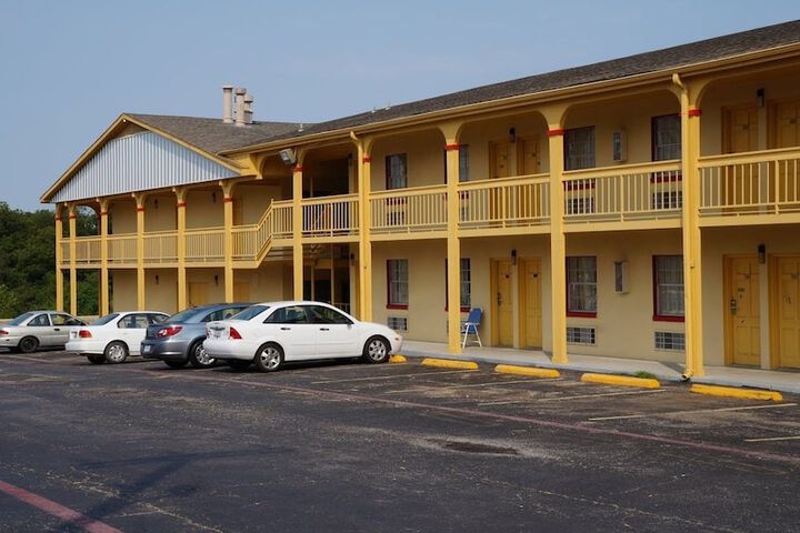 Property Grounds 27 of 30