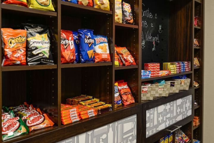 Snack bar