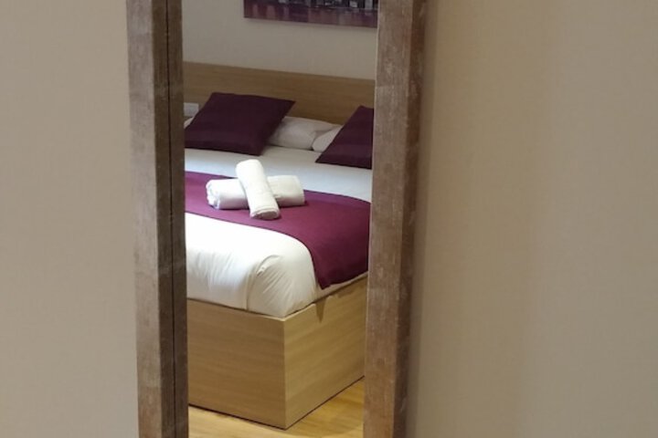 Room 5 of 42