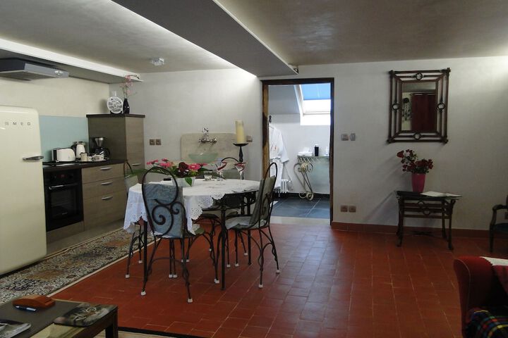 Room 3 of 3