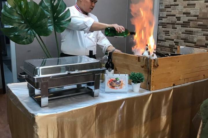 Dining 84 of 103