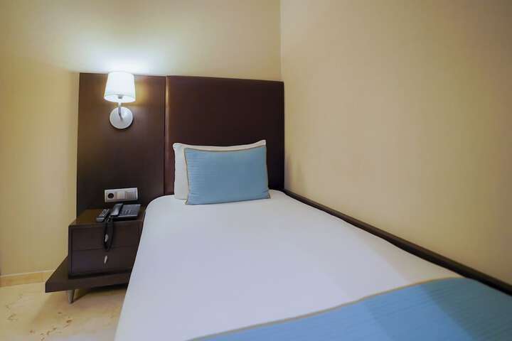 Room 14 of 59